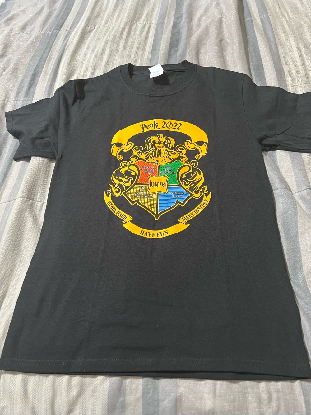 Amazon employee peak 2022 t-shirt size (S) or (M)
